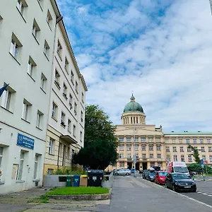 https://hostel-dejvicka.praguehotelsweb.com