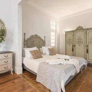 https://lisbon-inn-lapa-suites.hotels-lisbon-portugal.com